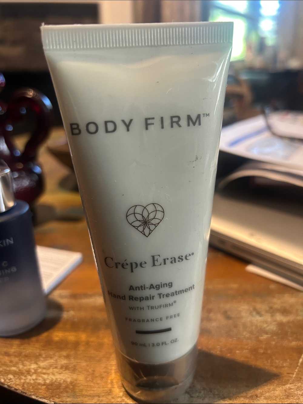 Crème Erase Body Firm Anti-Aging Hand Repair Treatment - White